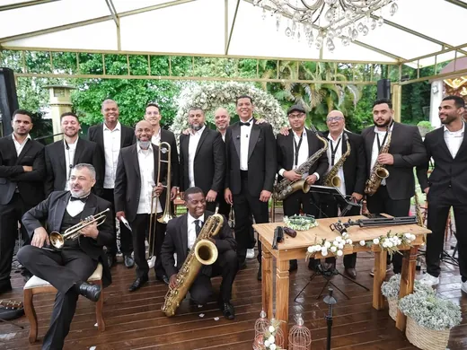 A banda completa no casamento de Josafá e Letícia